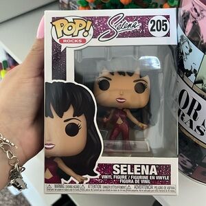 Selena funk pop